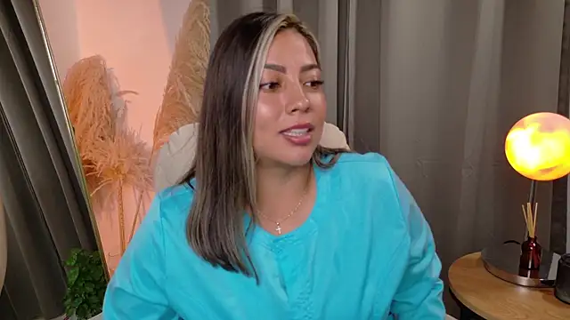 Snapshot of Zara_Nova chatting on 05-30-26, 04:48 Zara Nova online show from 05-30-26, 04:48
