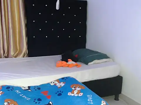 zoelittle3 online show from 11-27-25, 01:29