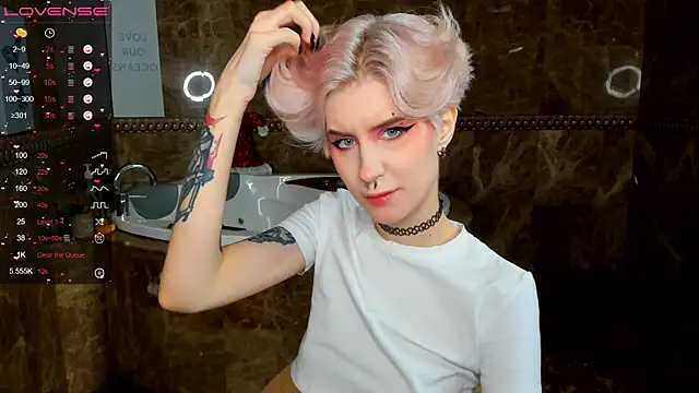 Angel Julles online show from 12-19-25, 01:01