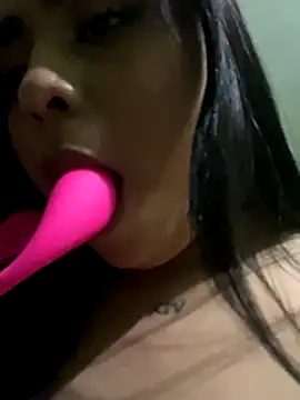 Snapshot of Belka14 chatting on 12-14-25, 04:07 Belka14 online show from 12-14-25, 04:07