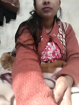 Cute Arushi online show from 12-15-25, 08:51