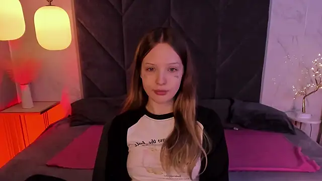 Snapshot of Iris_Fresh chatting on 12-05-25, 08:49 Iris Fresh online show from 12-05-25, 08:49