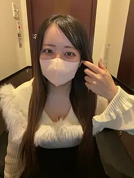 Snapshot of emiri_da_nyan chatting on 11-29-25, 07:11 emiri da nyan online show from 11-29-25, 07:11