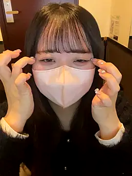 Snapshot of emiri_da_nyan chatting on 12-05-25, 06:33 emiri da nyan online show from 12-05-25, 06:33