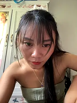 Snapshot of Amino-Suca chatting on 11-07-25, 05:18 Amino-Suca online show from 11-07-25, 05:18