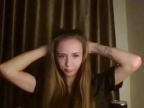 Snapshot of MyLittle_Flame chatting on 05-20-26, 04:24 MyLittle Flame online show from 05-20-26, 04:24