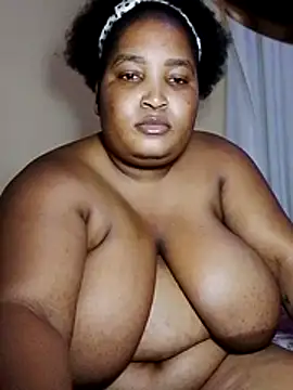 Snapshot of MassiveBoobsxxxx chatting on 11-24-25, 11:15 MassiveBoobsxxxx online show from 11-24-25, 11:15