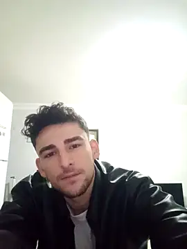 Snapshot of yasinesra757_ chatting on 12-20-25, 01:29 yasinesra757 online show from 12-20-25, 01:29