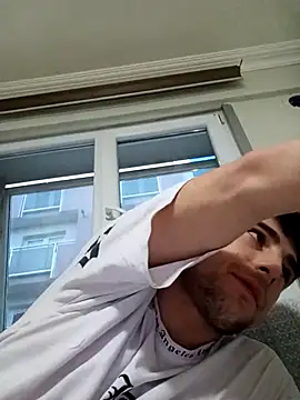 yasinesra757  online show from 04-06-26, 04:30