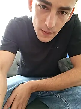 yasinesra757  online show from 07-10-26, 12:08