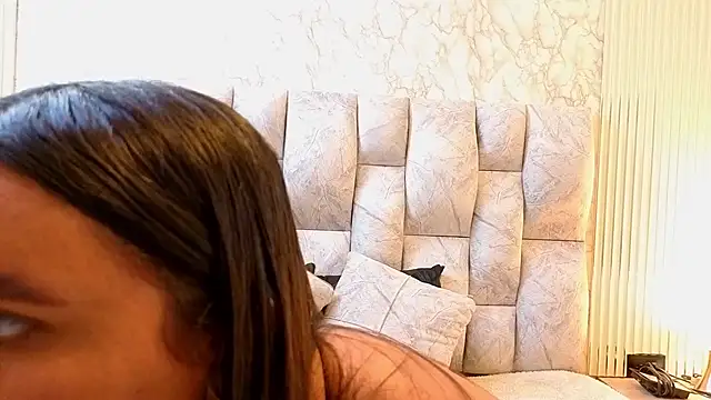 Snapshot of amarahanks1 chatting on 11-25-25, 07:25 amarahanks1 online show from 11-25-25, 07:25