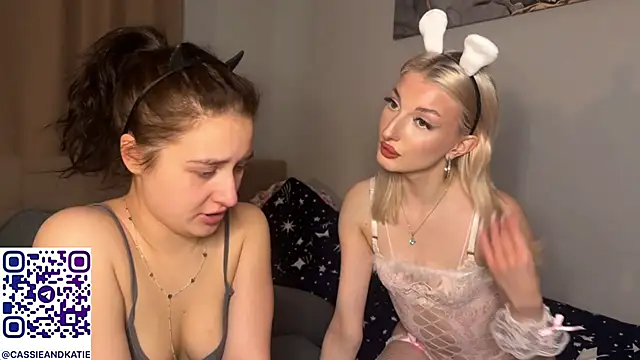 cassiekatherine online show from 11-18-25, 10:20