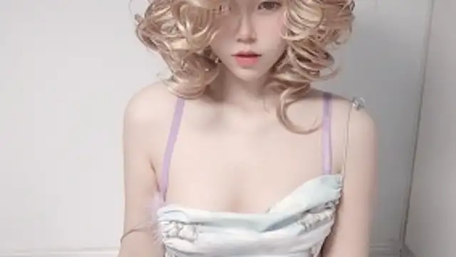 JuliaNoir online show from 03-25-26, 10:10