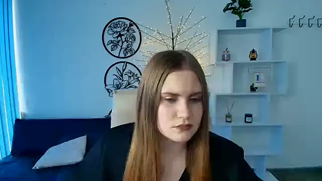 Snapshot of NinaSavkoo chatting on 11-06-25, 10:49 NinaSavkoo online show from 11-06-25, 10:49