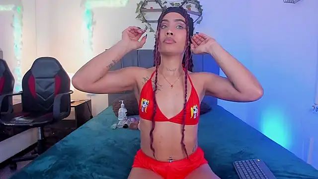 Lucerop  online show from 02-12-26, 03:34