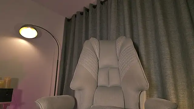 Snapshot of lianewhite chatting on 07-05-26, 04:19 lianewhite online show from 07-05-26, 04:19