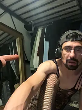 Snapshot of Bazarov@xh chatting on 11-03-25, 09:10 Bazarovxh online show from 11-03-25, 09:10