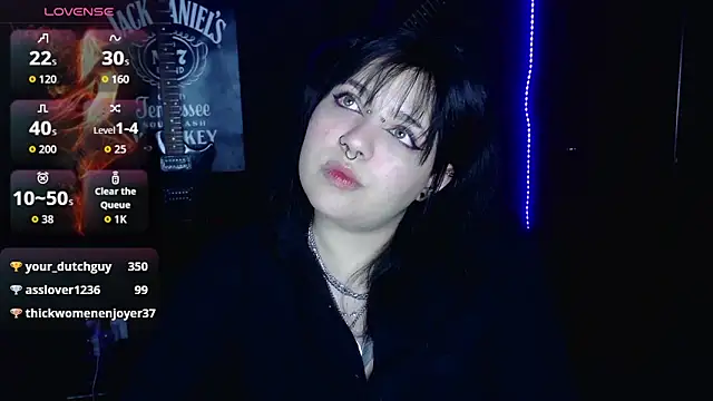 Jessie  wild online show from 11-24-25, 12:54