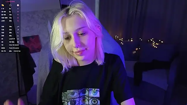 Snapshot of goth__tv chatting on 11-30-25, 12:09 goth tv online show from 11-30-25, 12:09