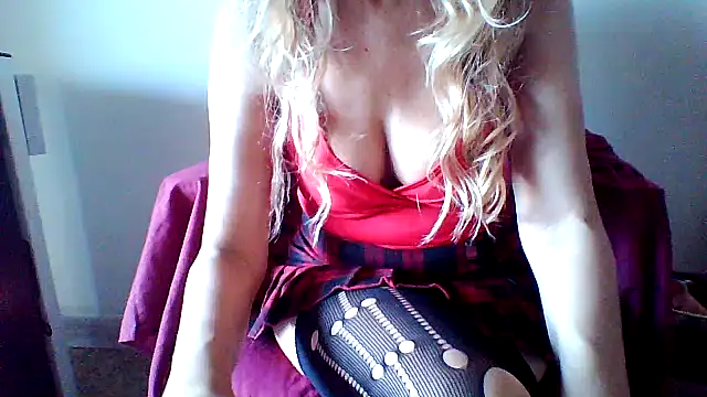 salentinasexy online show from 12-02-25, 10:53