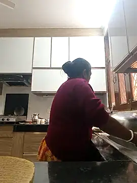 Snapshot of Hot-Sana2 chatting on 11-21-25, 06:23 Hot-Sana2 online show from 11-21-25, 06:23