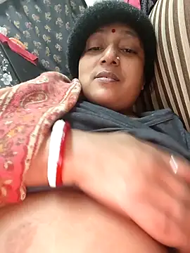 Snapshot of Hot-Sana2 chatting on 12-20-25, 06:04 Hot-Sana2 online show from 12-20-25, 06:04