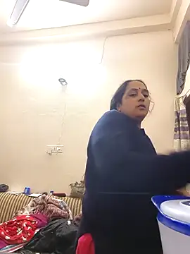 Snapshot of Hot-Sana2 chatting on 12-22-25, 08:33 Hot-Sana2 online show from 12-22-25, 08:33