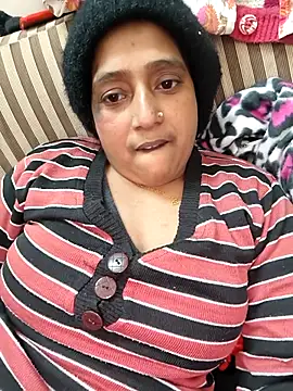 Snapshot of Hot-Sana2 chatting on 01-06-26, 05:49 Hot-Sana2 online show from 01-06-26, 05:49