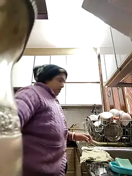 Snapshot of Hot-Sana2 chatting on 01-15-26, 07:13 Hot-Sana2 online show from 01-15-26, 07:13