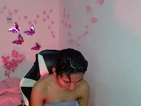 Snapshot of Samanta_777 chatting on 11-19-25, 03:39 Samanta 777 online show from 11-19-25, 03:39