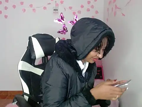 Snapshot of Samanta_777 chatting on 11-29-25, 09:18 Samanta 777 online show from 11-29-25, 09:18