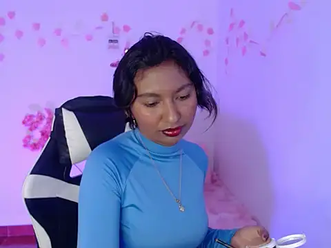 Snapshot of Samanta_777 chatting on 12-05-25, 07:32 Samanta 777 online show from 12-05-25, 07:32