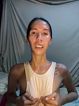 bellaUtops online show from 06-20-26, 06:05