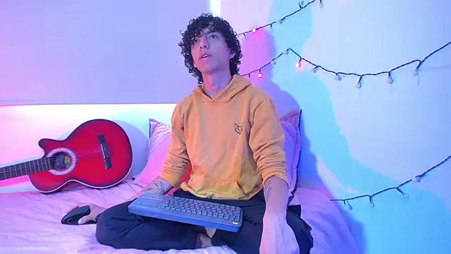 saint dark online show from 12-21-25, 01:18