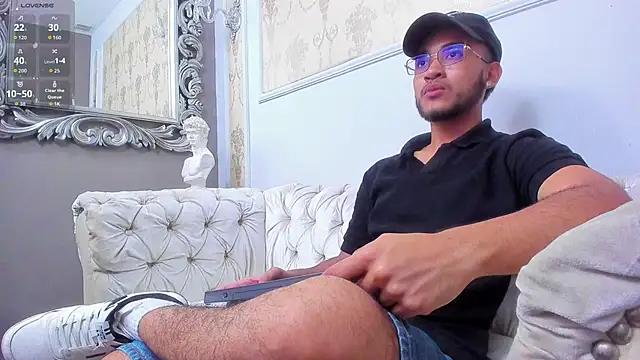 MatteoRicci  online show from 11-06-25, 07:37