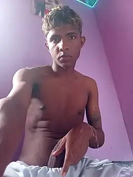 Mack tom online show from 12-17-25, 03:07