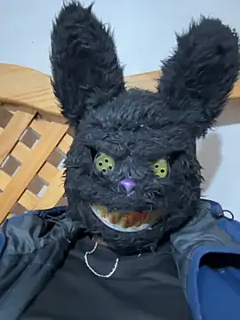 Snapshot of Elpichulotote20 chatting on 11-12-25, 04:24 Elpichulotote20 online show from 11-12-25, 04:24