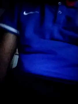 Snapshot of Elpichulotote20 chatting on 03-17-26, 02:27 Elpichulotote20 online show from 03-17-26, 02:27