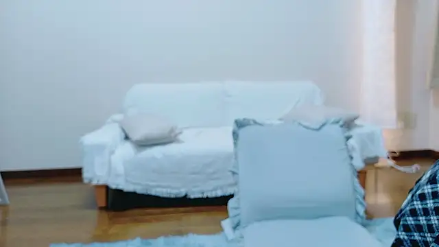 Snapshot of mirei-xxx chatting on 11-28-25, 07:33 mirei-xxx online show from 11-28-25, 07:33