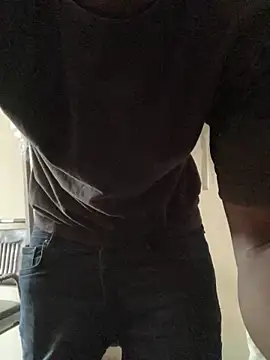 Snapshot of Ndodemnyama@xh chatting on 12-04-25, 07:06 Ndodemnyamaxh online show from 12-04-25, 07:06