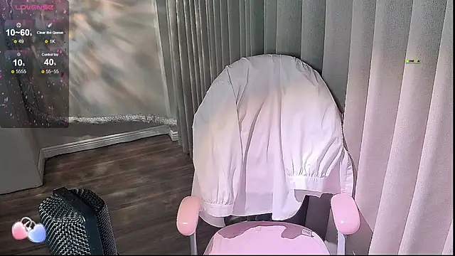 Snapshot of Zeze- chatting on 01-07-26, 01:30 Zeze- online show from 01-07-26, 01:30