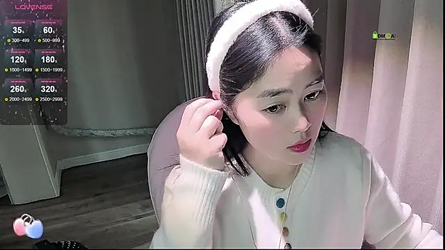 Snapshot of Zeze- chatting on 01-13-26, 01:55 Zeze- online show from 01-13-26, 01:55