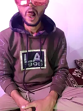 baby Cpl21 online show from 12-19-25, 11:06