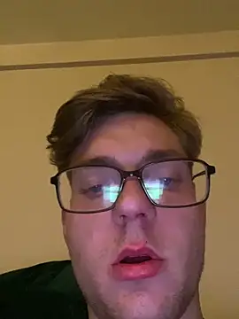 Snapshot of Niesmialyy chatting on 11-29-25, 12:24 Niesmialyy online show from 11-29-25, 12:24