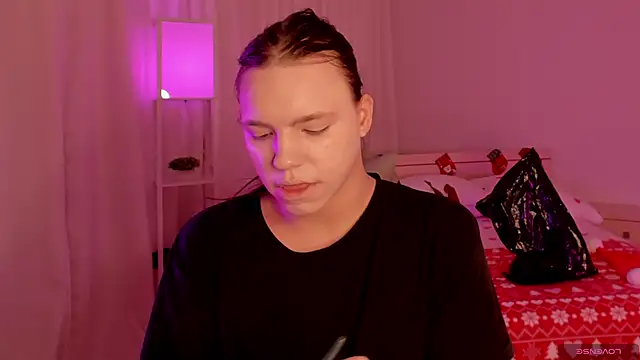 MadisonMongomeri online show from 01-17-26, 01:54