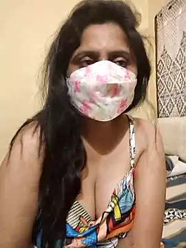 Snapshot of mouni499 chatting on 02-07-26, 10:30 mouni499 online show from 02-07-26, 10:30