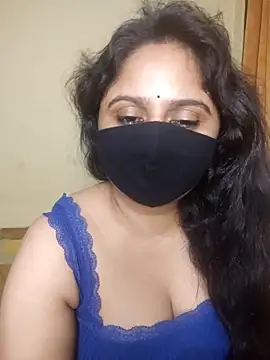 Snapshot of mouni499 chatting on 06-18-26, 09:30 mouni499 online show from 06-18-26, 09:30
