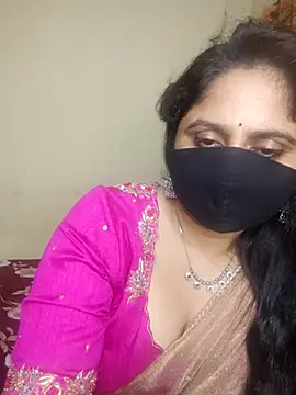 Snapshot of mouni499 chatting on 06-28-26, 04:02 mouni499 online show from 06-28-26, 04:02