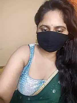 Snapshot of mouni499 chatting on 07-03-26, 08:32 mouni499 online show from 07-03-26, 08:32