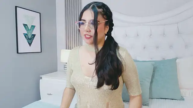 ScarlettPetrova online show from 03-25-26, 11:38